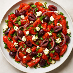 Salad: Cyprus – Σαλάτα με ψητές κόκκινες πιπεριές και φέτα ➤ Salata me psités kokkines piperies kai feta